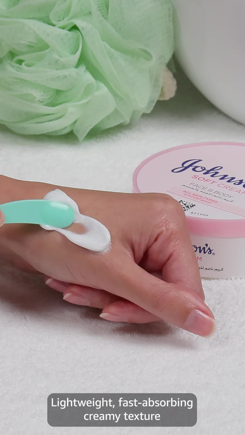 Johnsons 24Hr Moisture Body Cream 200ml