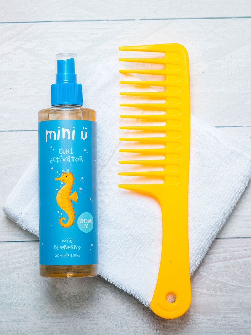 Mini U Curl Activator with Vitamin B5 Wild Berry 250ml